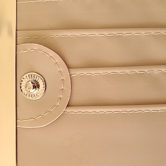 MUNDI BRAND WOMEN'S "BLUSH SLIM CLUTCH" WALLET WITH RFID PROTECTION - Picture 8 of 12